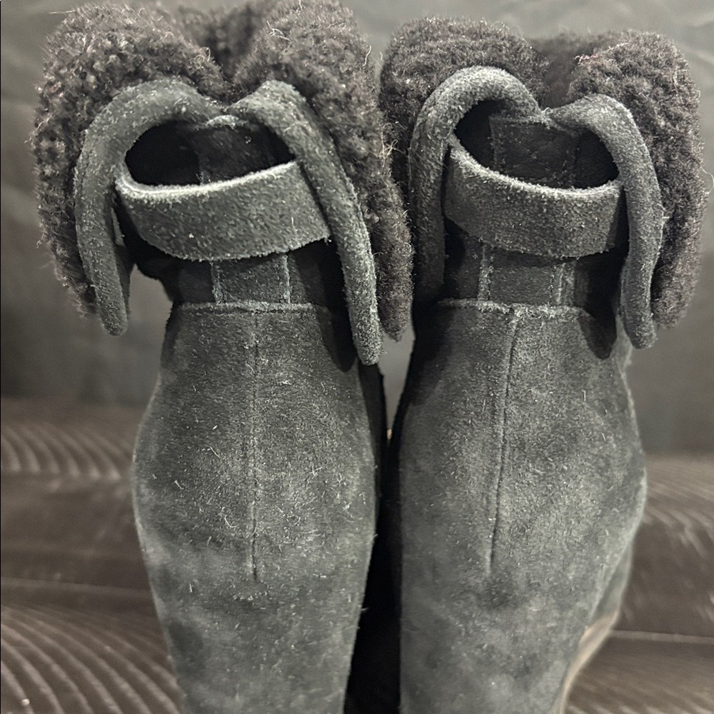 UGG Black Women's Kyra wedge boots - Picture 7 of 7